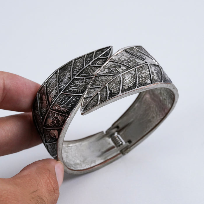 Vintage Silver Tone Leaf Wrap Cuff Bracelet, Etched Botanical Hinged Statement Bracelet