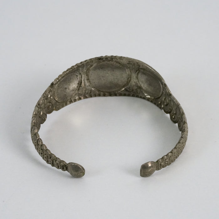 Vintage Silver-Tone Ornate Filigree Medallion Statement Cuff Bracelet