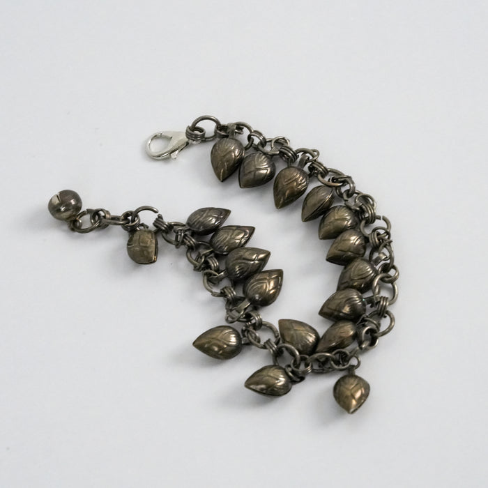 Vintage Silver Tone Leaf Charm Bracelet