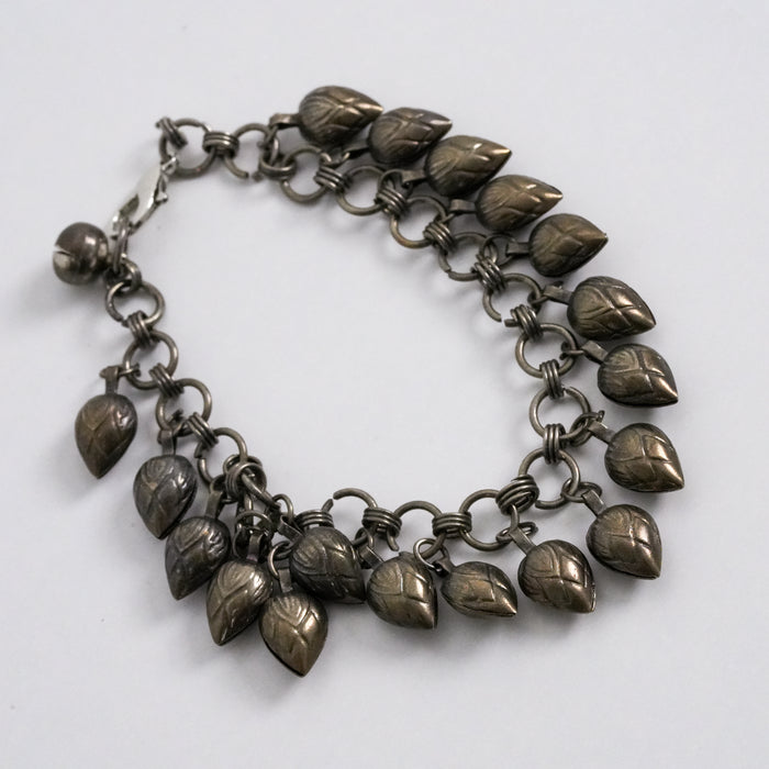 Vintage Silver Tone Leaf Charm Bracelet