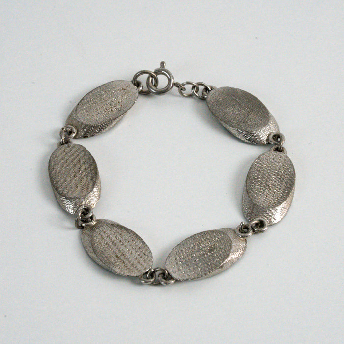 Vintage Silver-Tone Textured Oval Link Bracelet