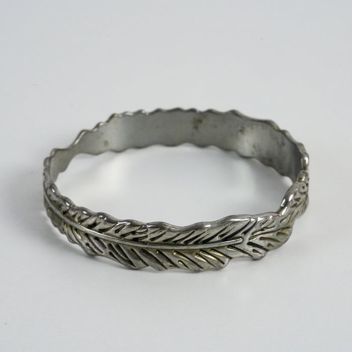 Vintage Silver-Tone Leaf Bangle Bracelet