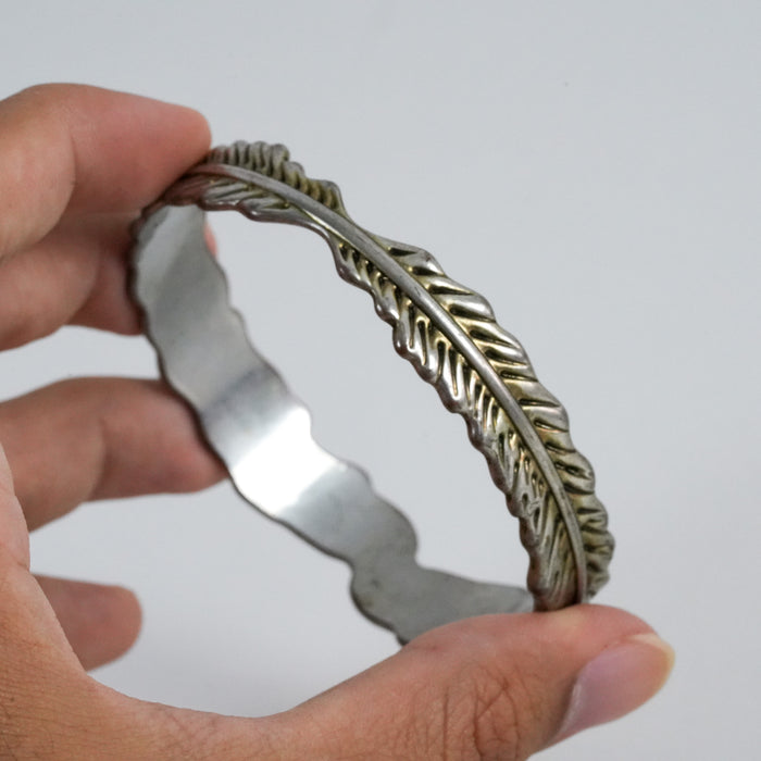 Vintage Silver-Tone Leaf Bangle Bracelet