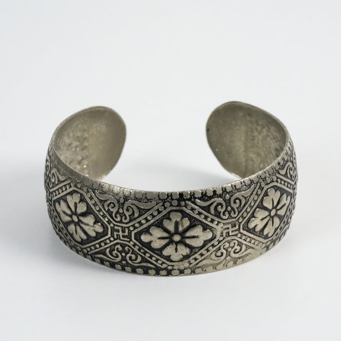 Vintage Floral Engraved Silver Cuff Bracelet