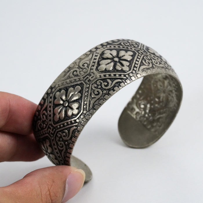 Vintage Floral Engraved Silver Cuff Bracelet