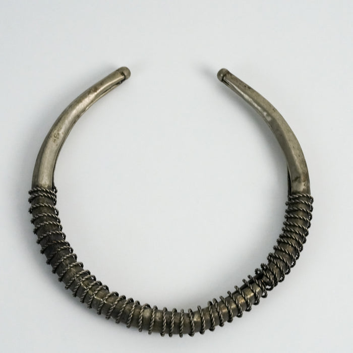 Vintage Silver-Tone Coiled Choker Necklace
