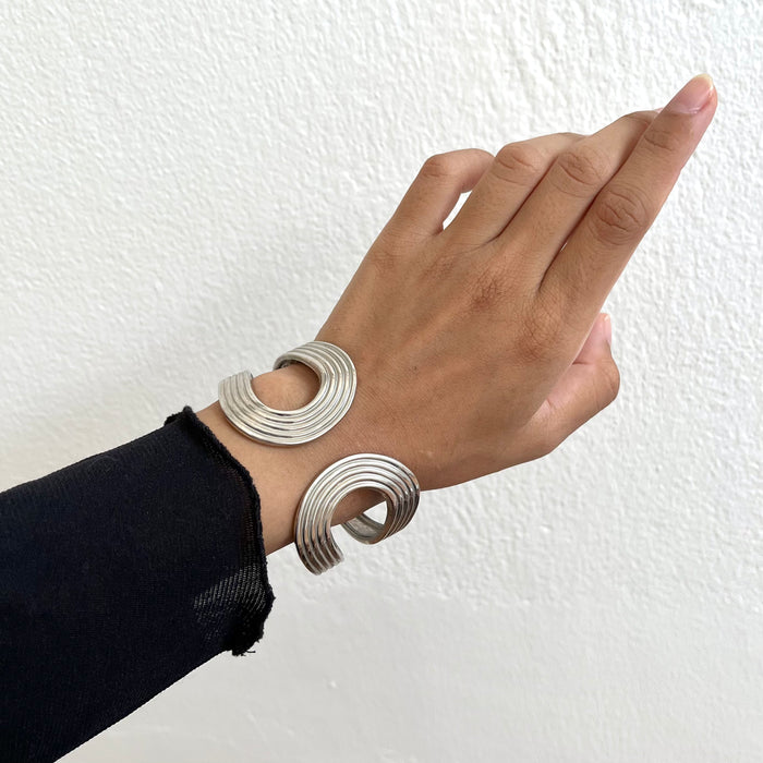 Vintage Silver Tone Sculptural Swirl Open Cuff Bracelet