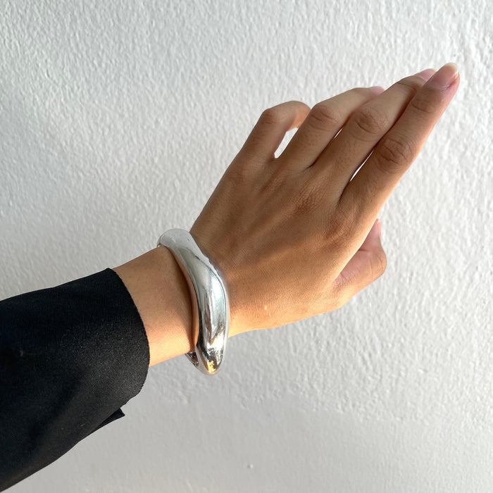 Vintage Silver-Tone Rounded Bangle Bracelet
