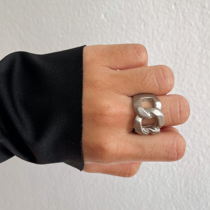 Vintage Silver-Tone Interlocking Chain Statement Ring