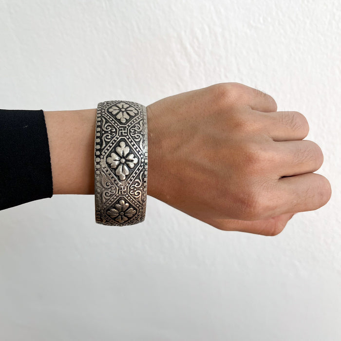 Vintage Floral Engraved Silver Cuff Bracelet