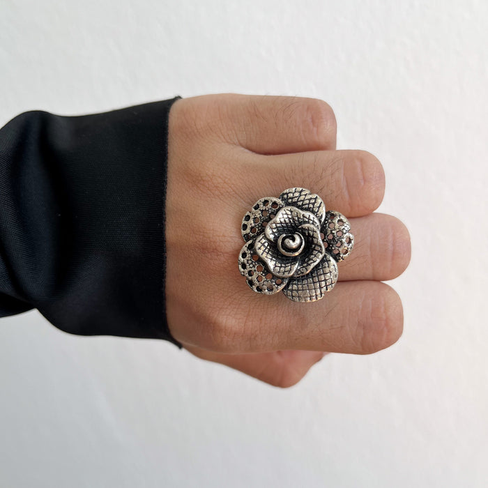 Vintage Silver-Tone Textured Floral Statement Ring