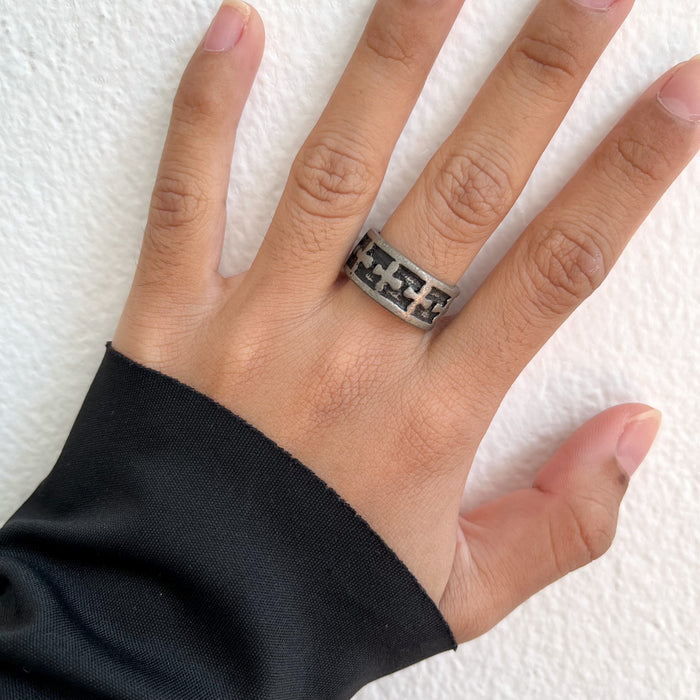 Vintage Silver-Tone Black Enamel Band Ring